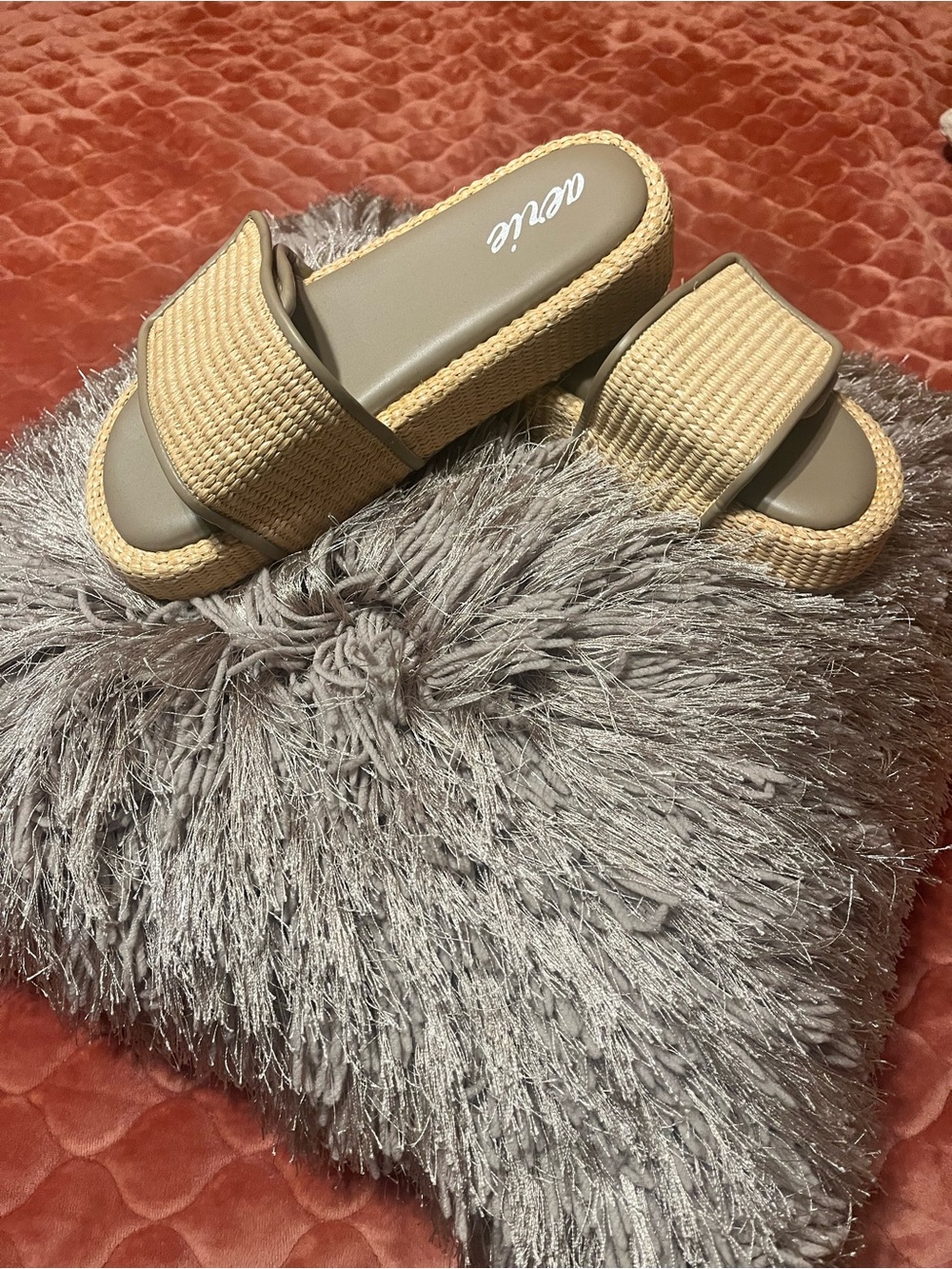 Aerie Woven Slide Sandals - Women's Casual Summer Slides - Picture 4 of 5